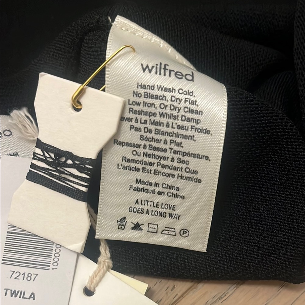 Wilfred Black cropped halter, tie back - Picture 10 of 14